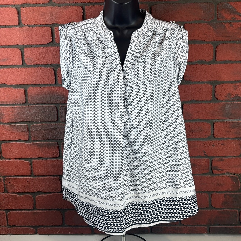 Antilia Femme‎ Woman's Medium Short Sleeve Blouse – Lightweight, Casual
